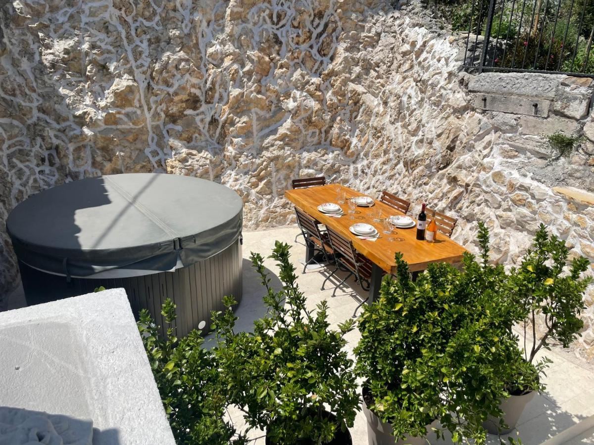 Krka Waterfalls Skradin Ngoại thất bức ảnh